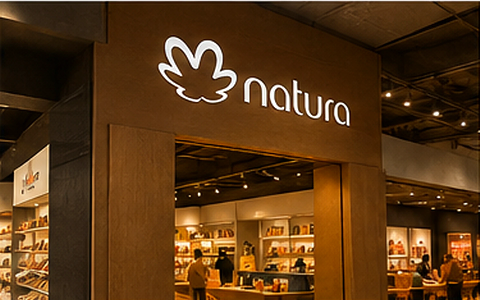 Case de ambientação de loja da Natura